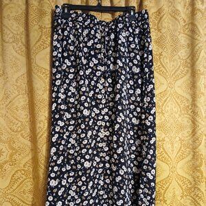Black floral maxi skirt xl